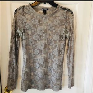 Beautiful Grey lace top med fits like small